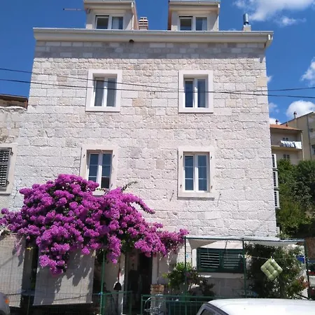 Appartamento Apartman B&m2 Makarska